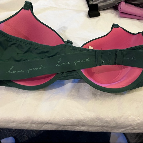 PINK wear everywhere tshirt lightly lined bra 42c green - Picture 2 of 3